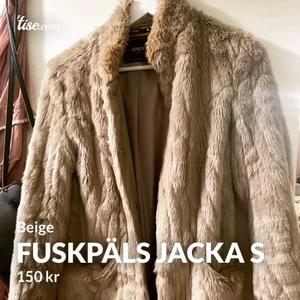 Only fuskpäls jacka  - Från Veromoda