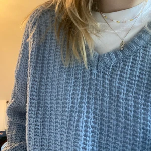 Stickad tröja från lager 157 - Säljer för att den inte kommer till användning längre! Är i fint skick! Bara att skriva för att få fler bilder eller om man har några frågor! Frakt tillkommer! 