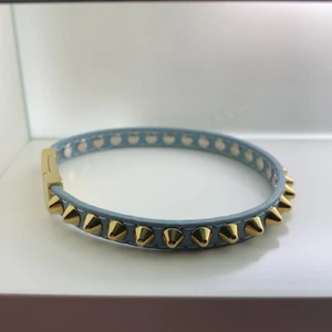 Edblad armband - Supersnyggt trendigt armband från edblad med nitar💕✨⭐️ Användt ett fåtal gånger och nyrpis är 400kr👍