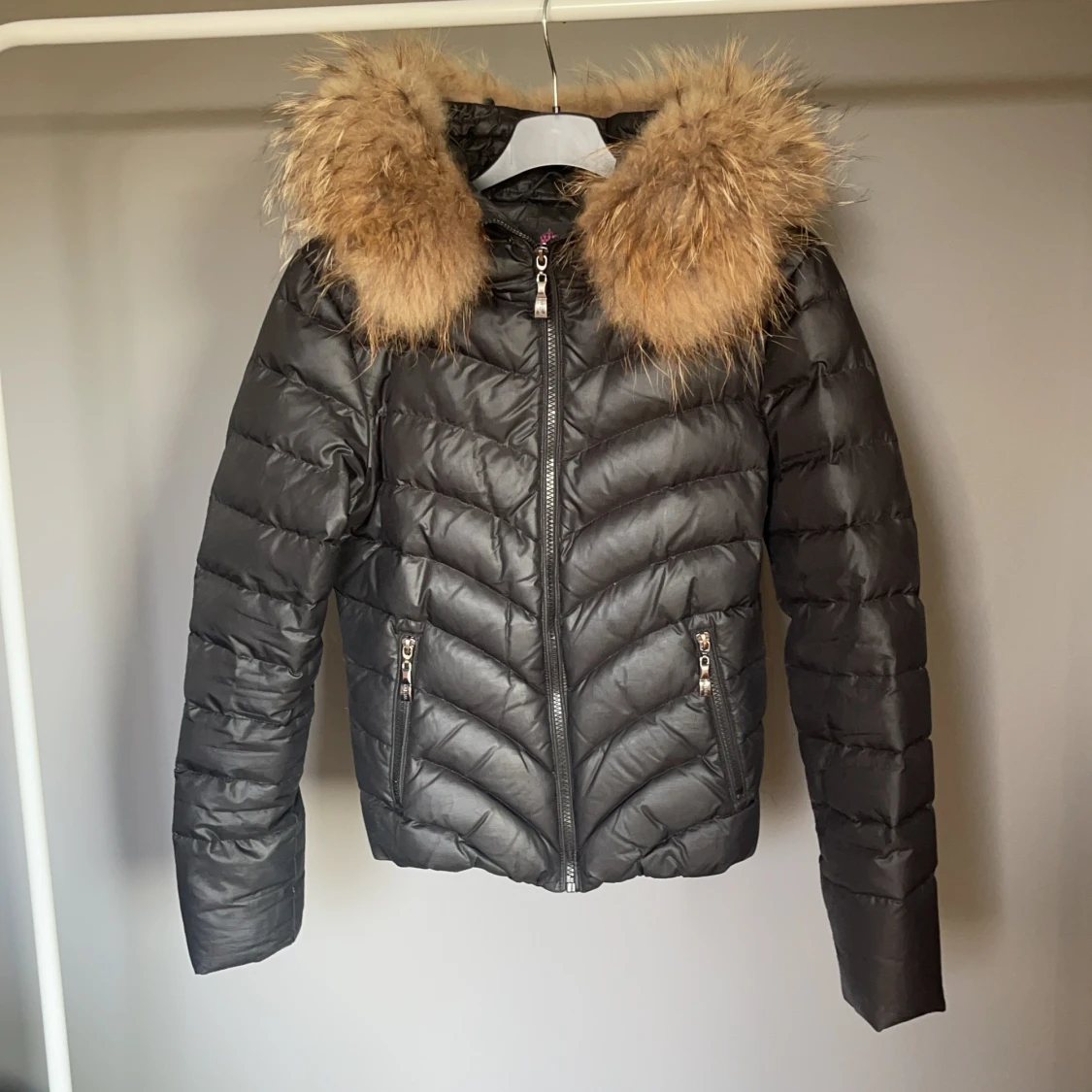 CHELSEA jacka i strl 34