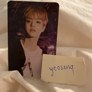 Jihoon (TREASURE) Photocard - Offical Jihoon (TREASURE) photocard från The First Step: Chapter Three albumet. fint skick. kan mötas upp i stockholm eller skickas, jag står inte för postens slarv <33