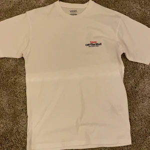 T-shirt  - Vans, bra skick 