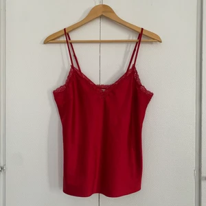 Pyjamas set - Pyjamas set i Silkes, från Lindex. Storlek M ❣️