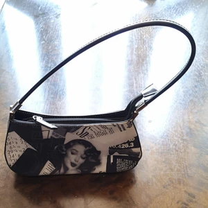 Unik banquet väska  - Passar till allt och finns fler bilder 