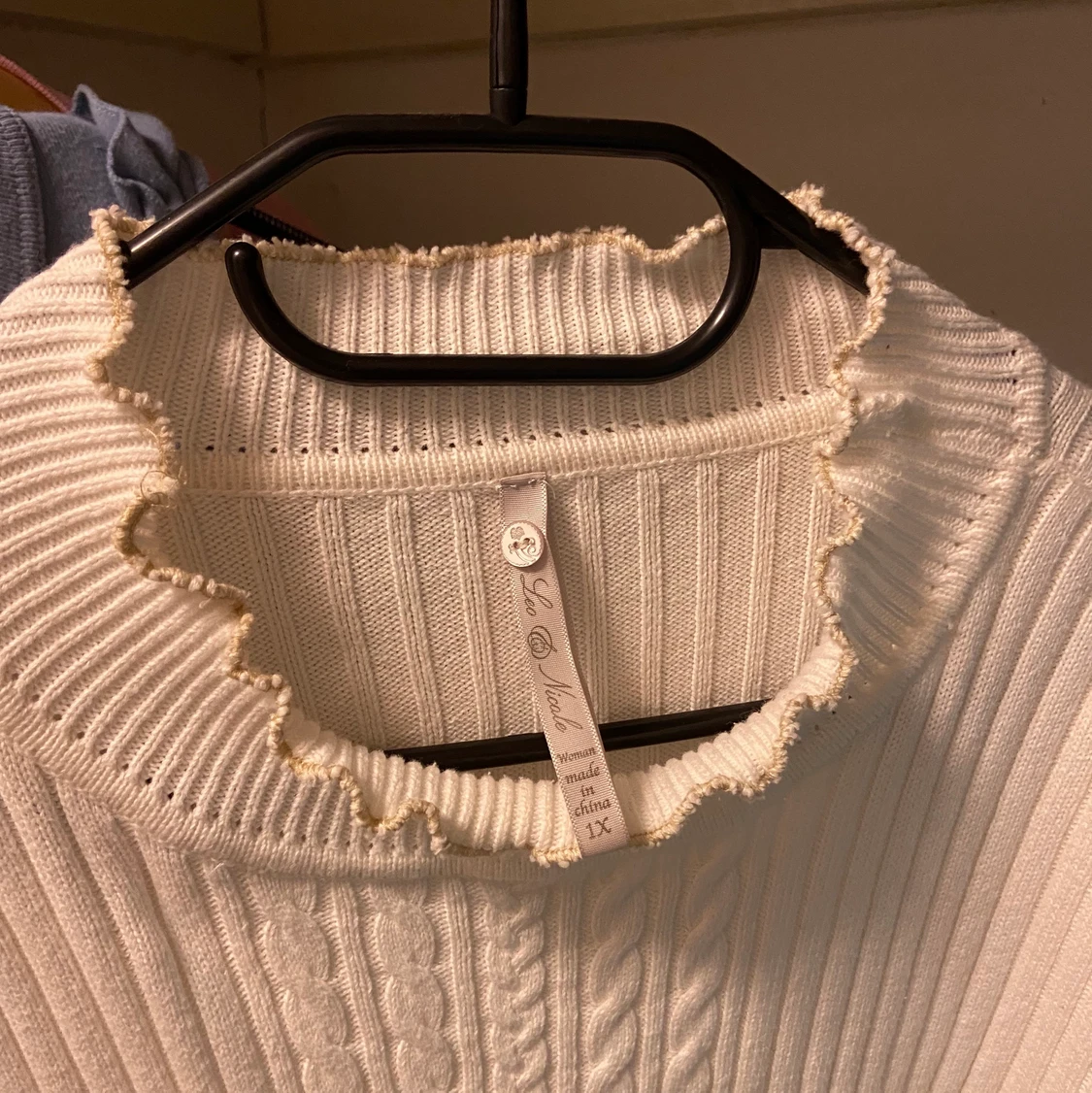 Vit tjocktröja - 91