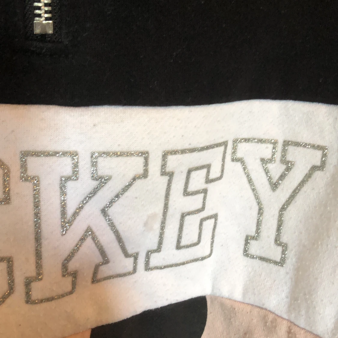 Magtröja. H&M. Disney. 146/152 - 91