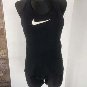 Sport linne från Nike i storlek M i fint skick