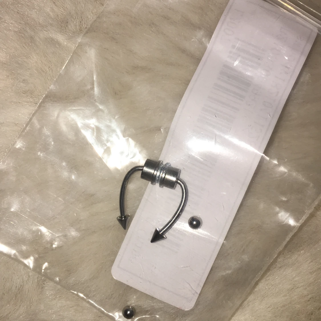 Fake septum piercing - 90