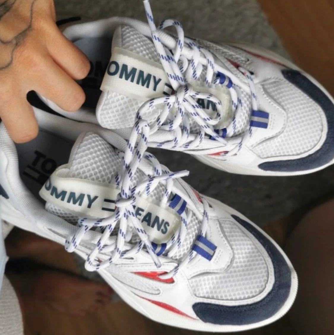 Tommy hilfiger sneakers