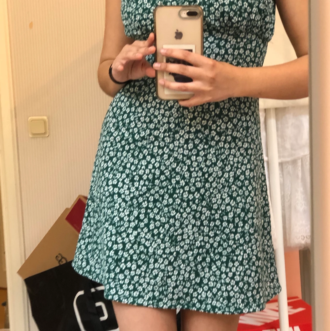 Blommig sommarklänning  - 91