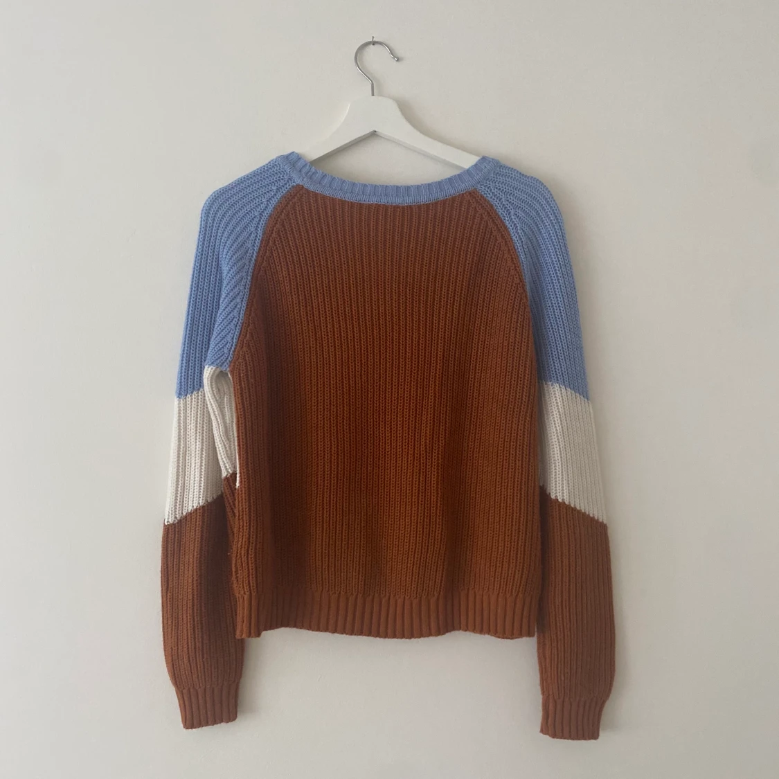 Stickad blockfärgad tröja - 91