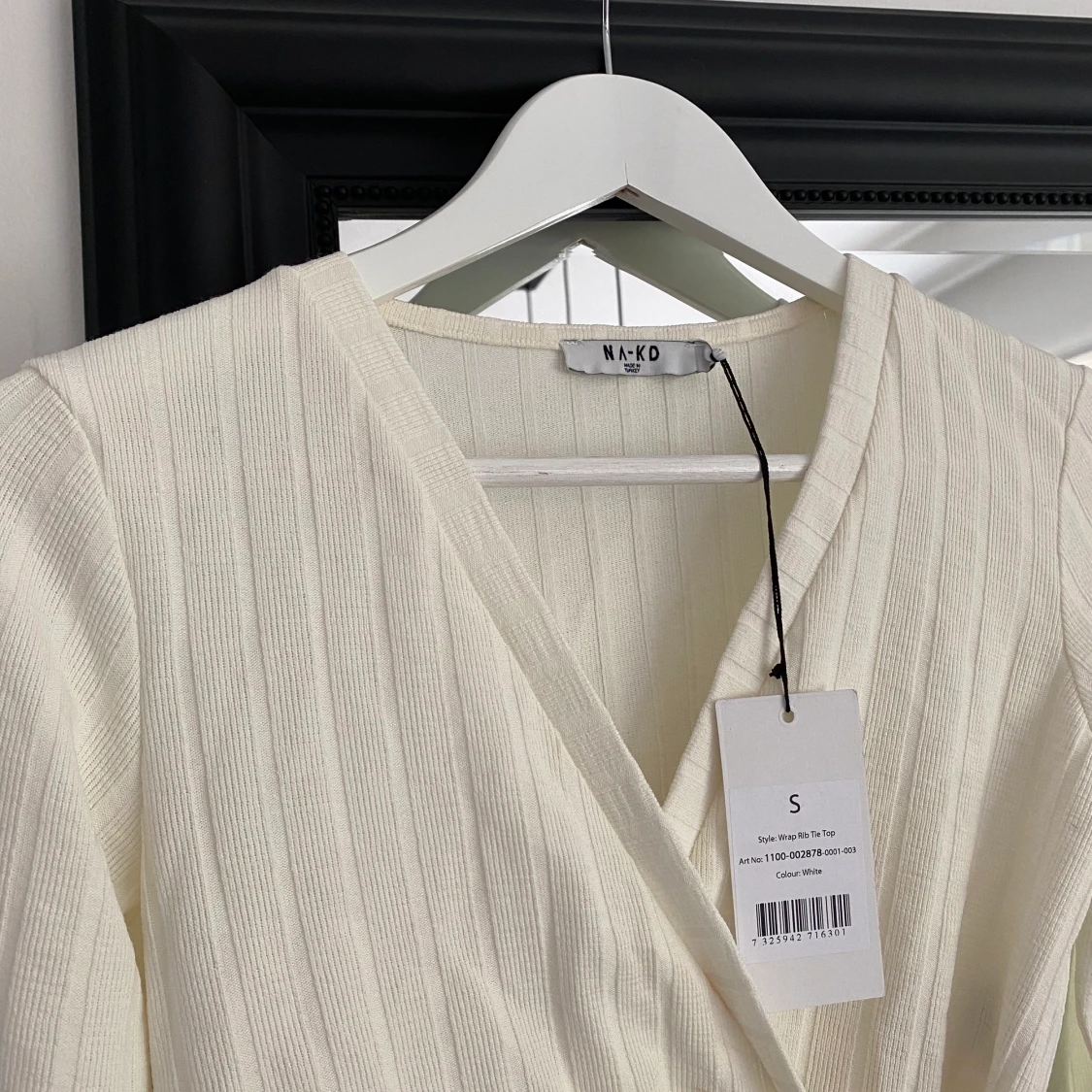 Gräddvit tröja från NA-KD - 91