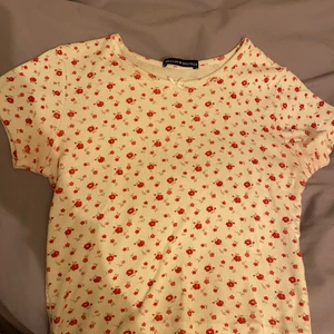 Söt topp från Brandy Melville - .