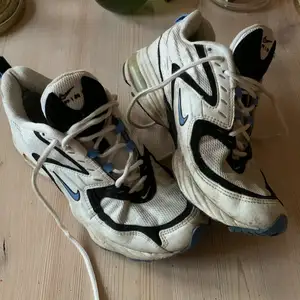 Vintage Nike air skor I storlek 40!💙