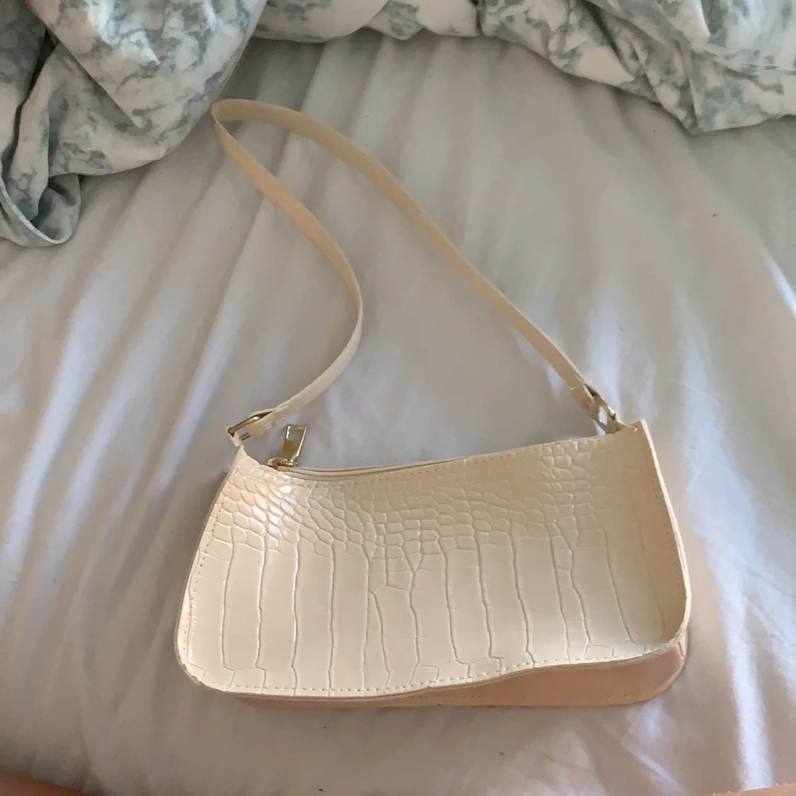 liten söt axelväska - 90