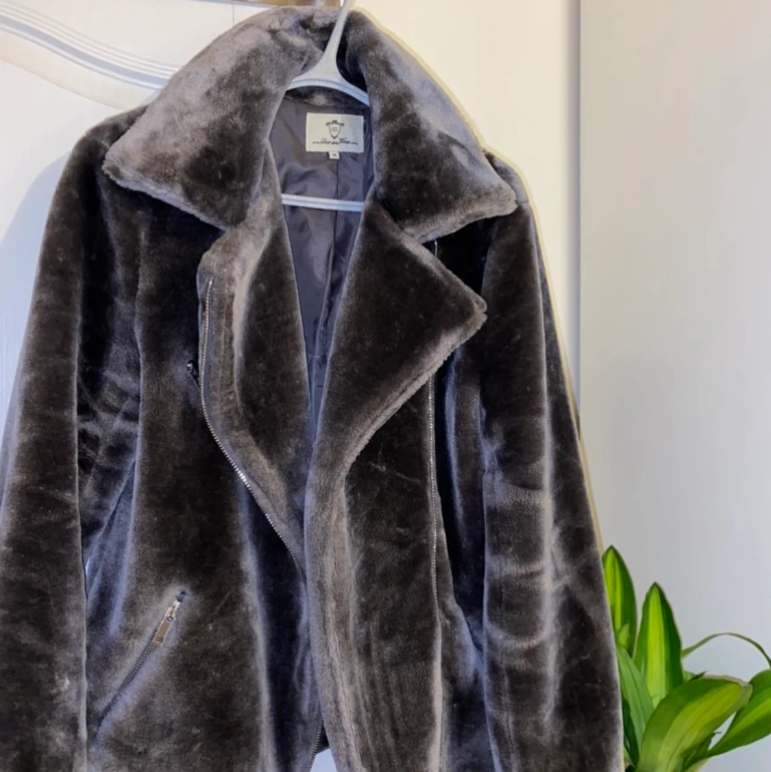 Faux fur coat  - 90