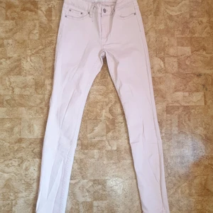 Jeans ljus rosa - Jeans ljus rosa. Storlek 27.. 