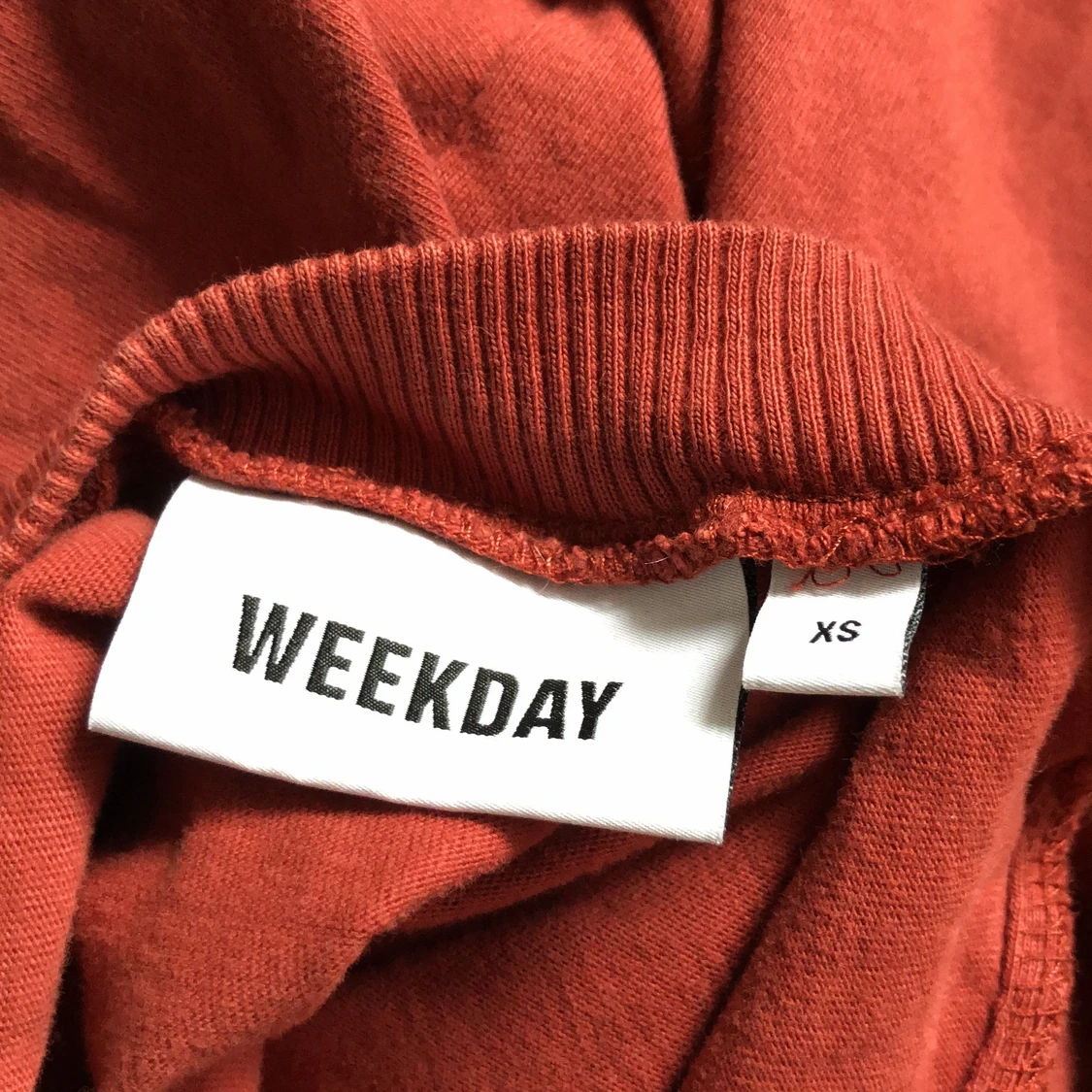 T-shirt från WEEKDAY - 91