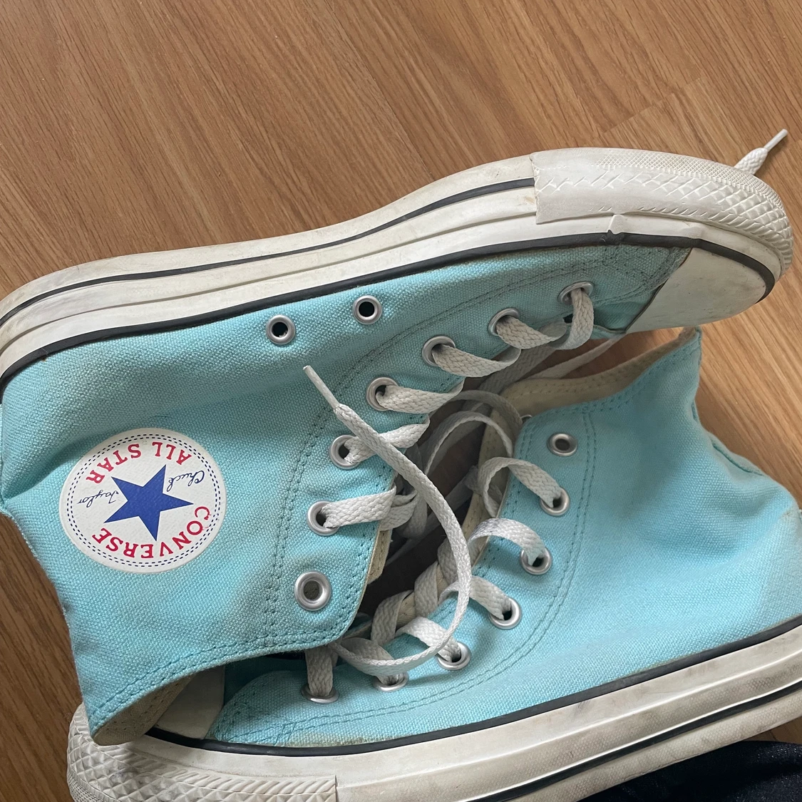 Blåa converse💙 - 90