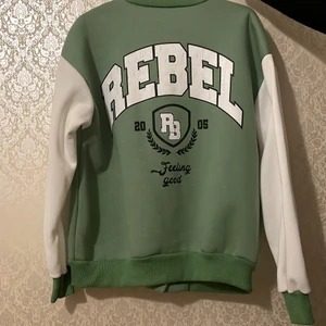 Varsity Jacket - Green Varsity Jacket never wore it, not my style, bought for 800kr selling for 599kr