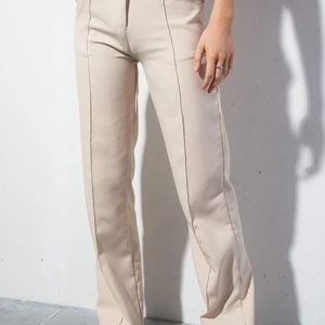 Kostymbyxor madlady  - Supersnygga kostymbyxor från madlady. Har en väldigt snygg passform. 