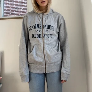 Boomerang Hoodie - Snygg grå Boomerang hoodie 😉 