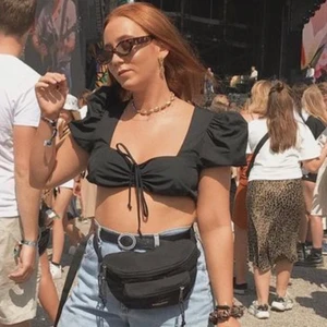 Topp från Nelly Trend  - Använd men i fint skick! Tyvärr blivit för liten. Storlek 40!