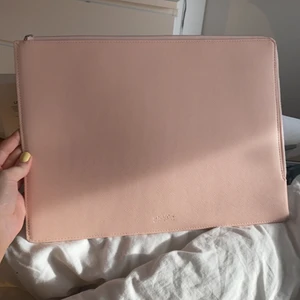 Datorfodral  - Fint datorfordral från Holdit som är helt oanvänt. 