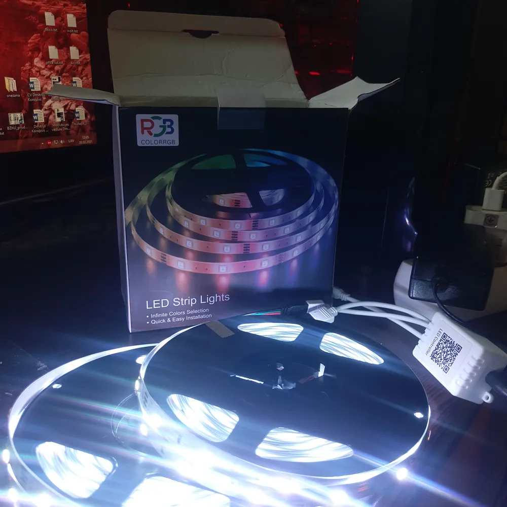 20 meters of RGB led strip. Set includes - RGB led strip, control box, remote control, cable winder, back adhesive, and most important power supply. It can be remote by phone application.   Accept PayPal payment :) Delivery time - 5-7 days, by courier.. Accessoarer.