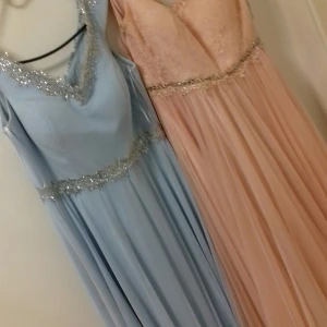 M - Fina kläning dom är änvanda bara en gång 