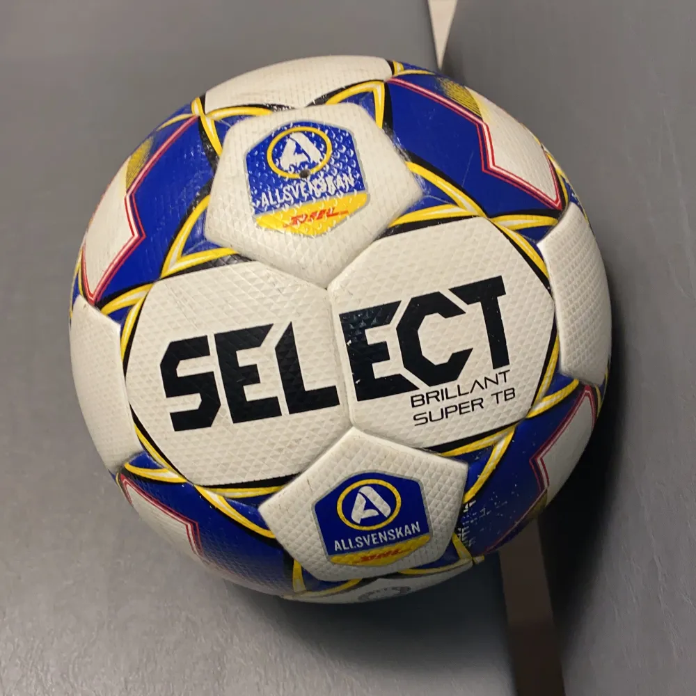 Äkta allsvenskt boll Ifk GöteborgVS Sirius. Övrigt.