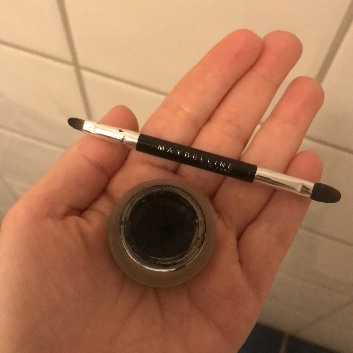 Maybelline eyeliner - 91