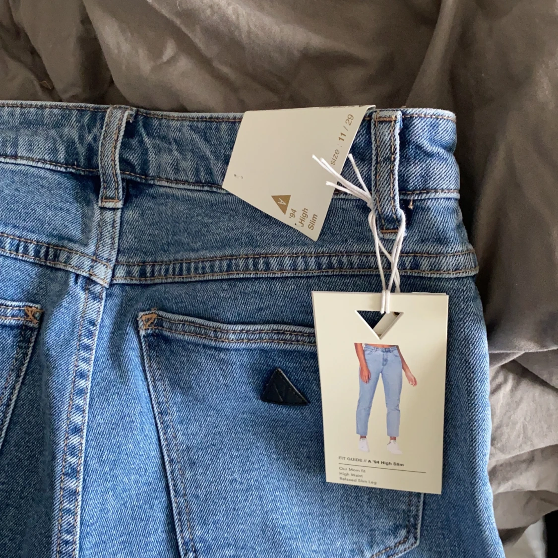 Oanvända jeans från Abrand - 91