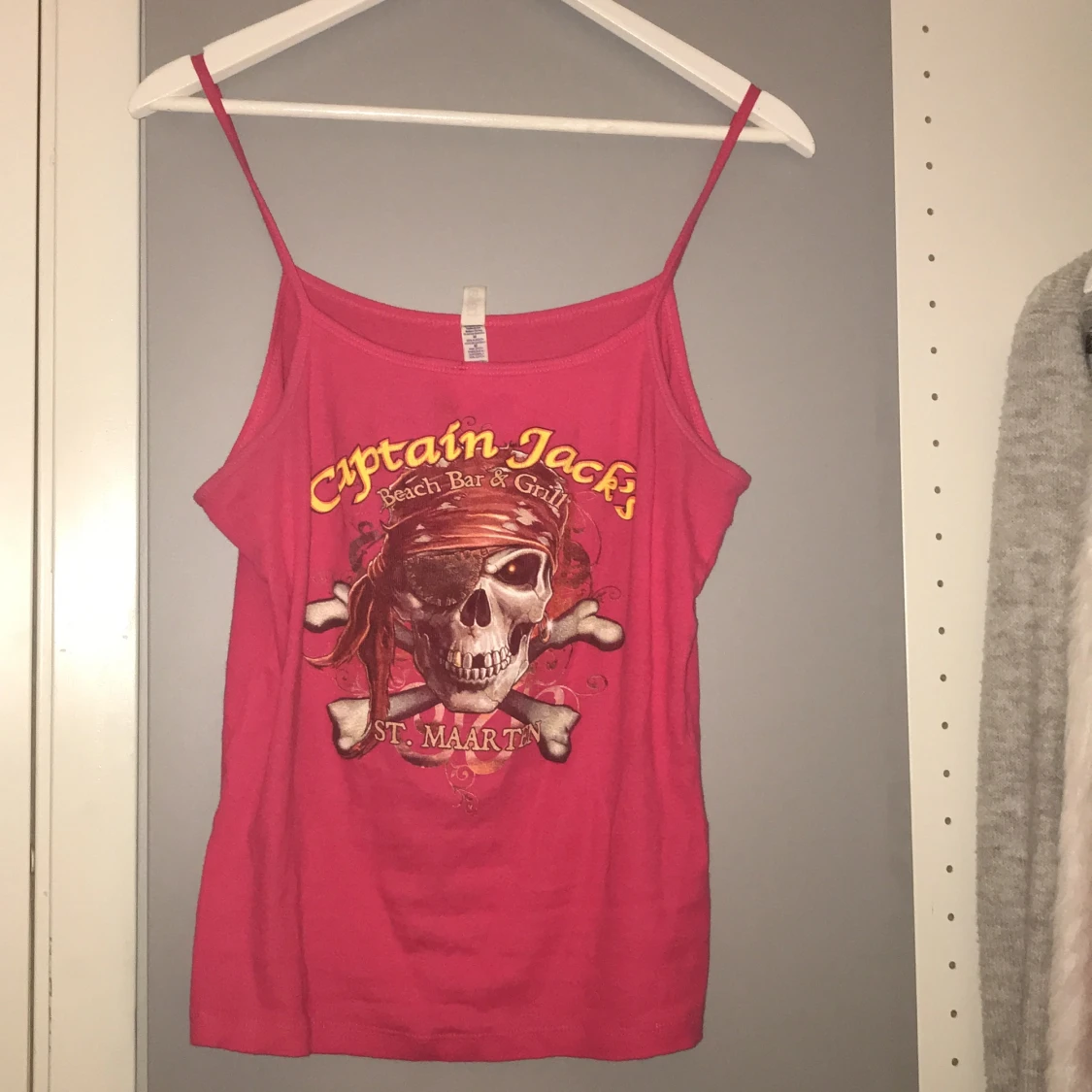 Märket Bella☺️Ett rosa CoOlT linne!!