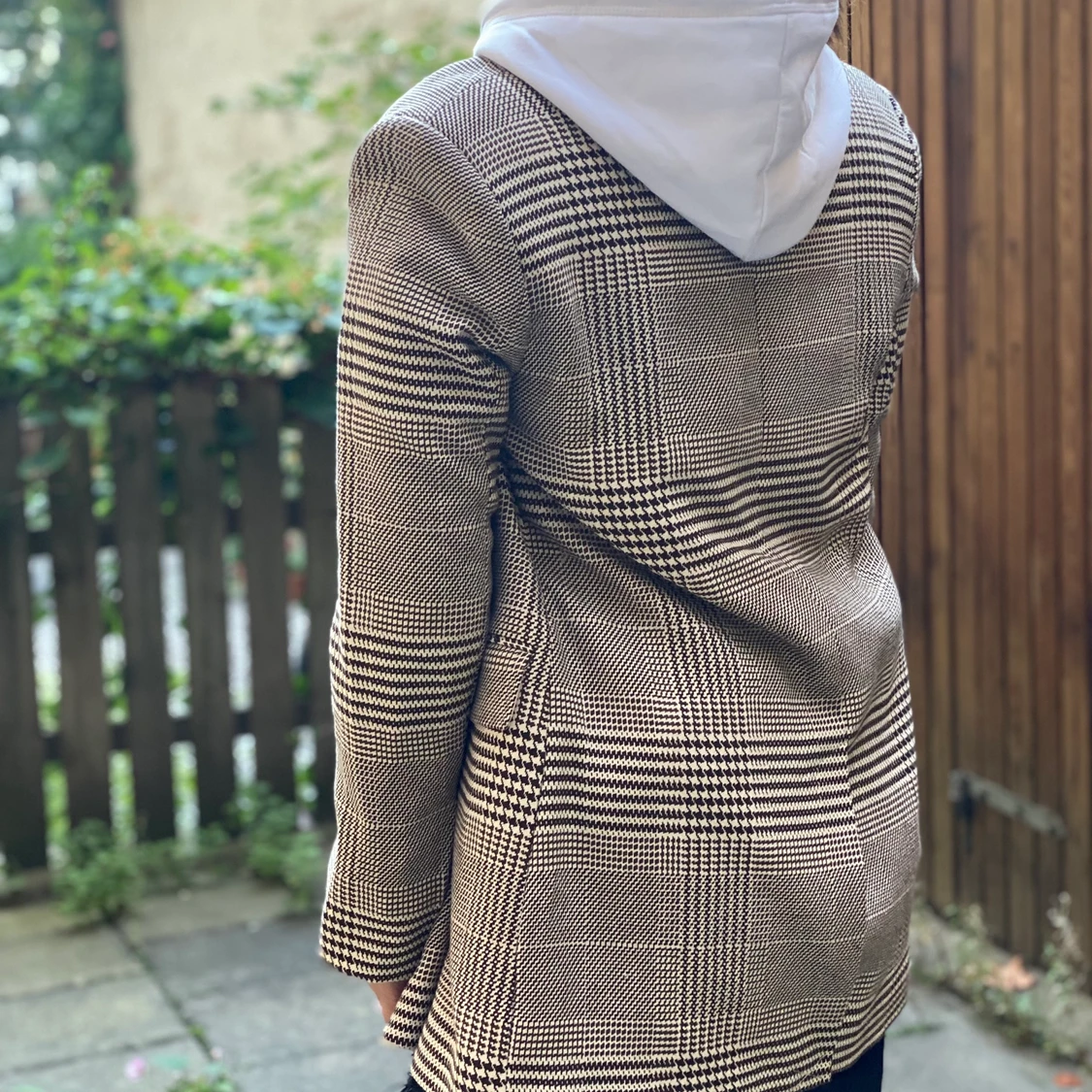 Beige mönstrad kavaj. - 91