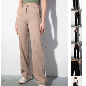 Kostymbyxor  - Beiga kostymbyxor från madlady som tyvärr är för små!