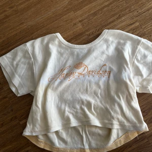 Harley Davidson topp - Vintagetröja från Harley Davidson. Storlek S. Köpt på vintagebutik i Barcelona.