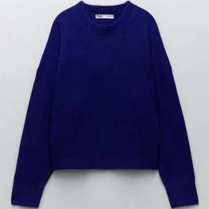 stickad tröja från zara - blå stickad tröja från zara i storlek M sitter fint men min kompis vill ha i storlek S istället som brukar ha xs, så säljer åt min kompis💜💜💜💜💜 skriv om du har storlek S och kan byta