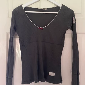 Odd Molly tröja - Jättesöt grå topp från Odd Molly. I använt skick men fortfarande jättefin! 💖