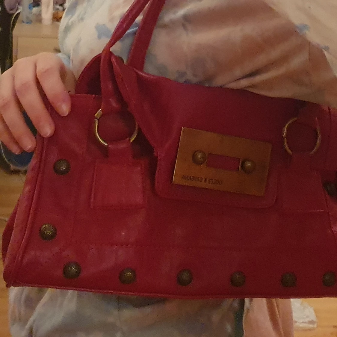 Röd väska - 90