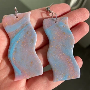 Örhängen  - Dm för mer info Fri frakt