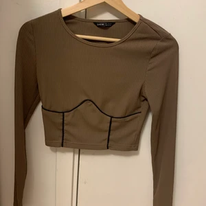 Topp - Jättefin topp från shien, använd en gång men ej min stil. Storlek 36/S🤎. Frakt 📦 45kr