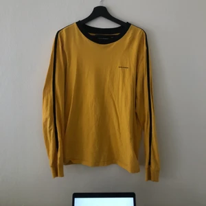 Bianca Chandon Longsleeve T-shirt - Senapsgul! Jättebra skick! 