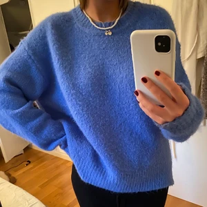 Stickad tröja  - Mysig stickad tröja ifrån zara