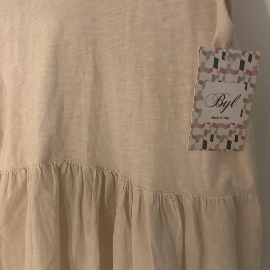 Klänning oanvänt  - 90