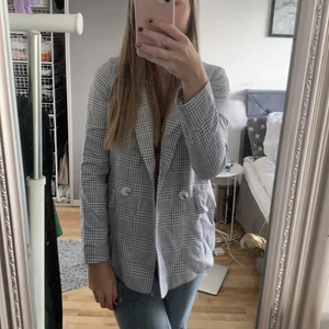 Blazer från Hm - aldrig använd så bra skick 