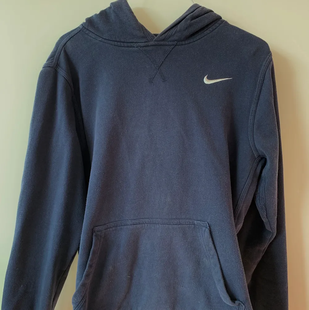 Snygg hoodie från Nike. . Hoodies.
