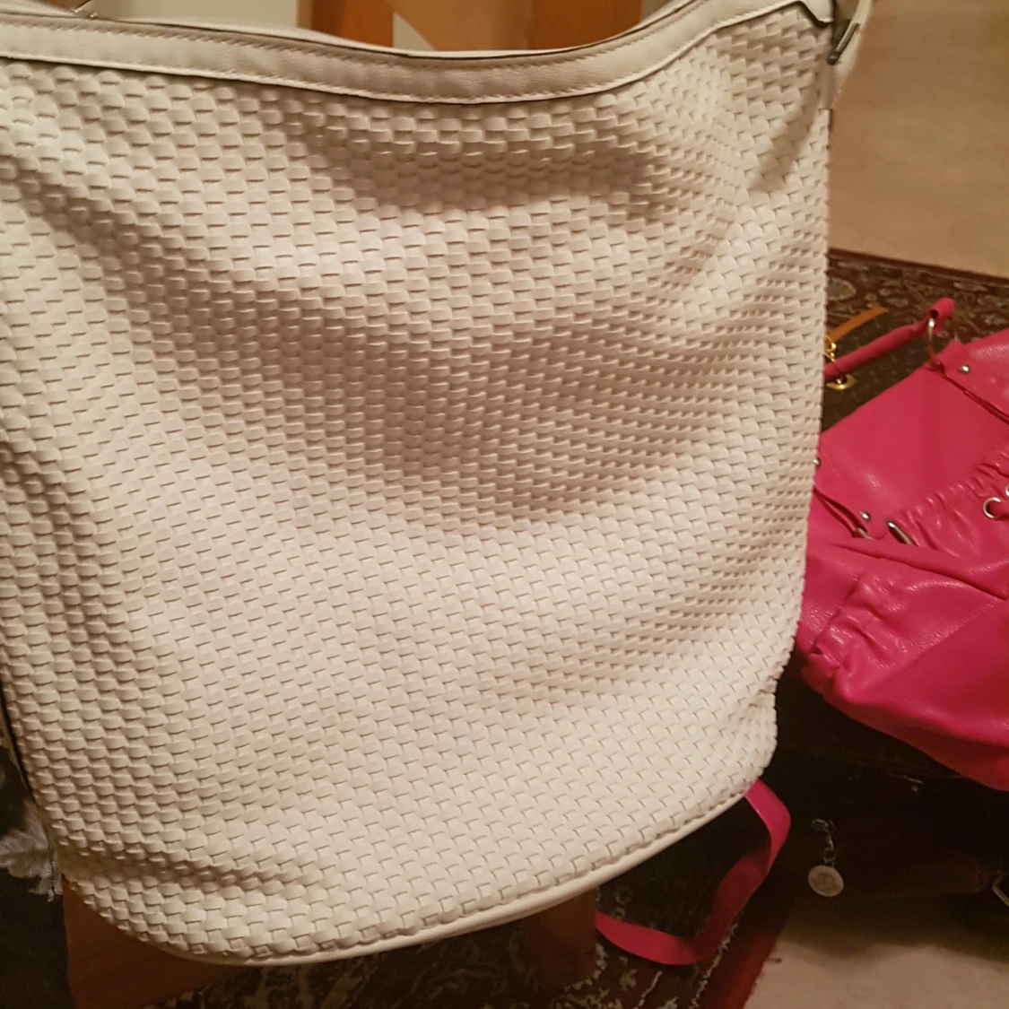 Stora och fina väskor  - 90