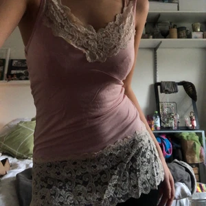 Linne med spets  - Frakt tillkommer💕