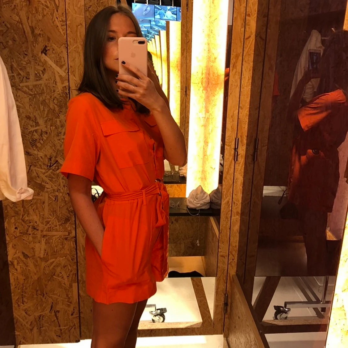 Orange playsuit från Weekday - 90
